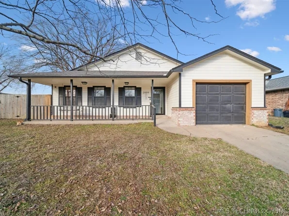 2009 S Muskogee Pl, Claremore, OK 74019