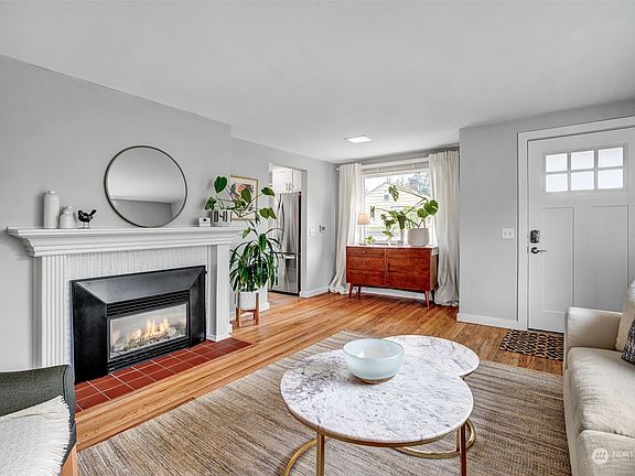 5th image of 15740 1st Avenue NW