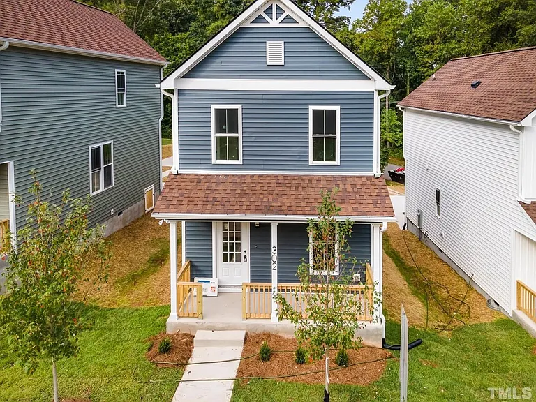 1420 Maplewood Dr #B — Photo 13