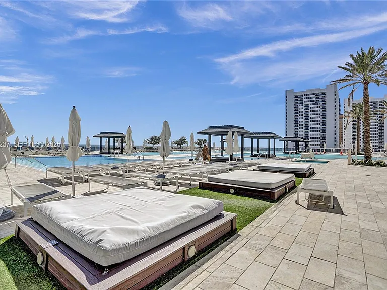 1830 S Ocean Dr #1502 — Photo 43