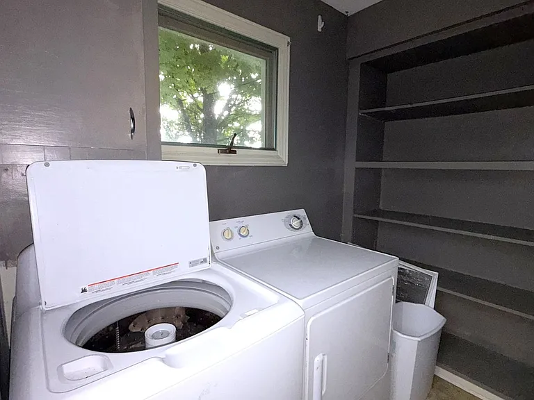 13497 Center Rd — Photo 15