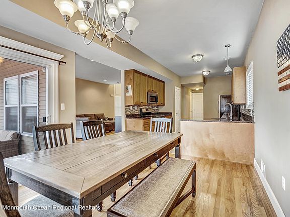 3rd image of 712 Elizabeth Ave