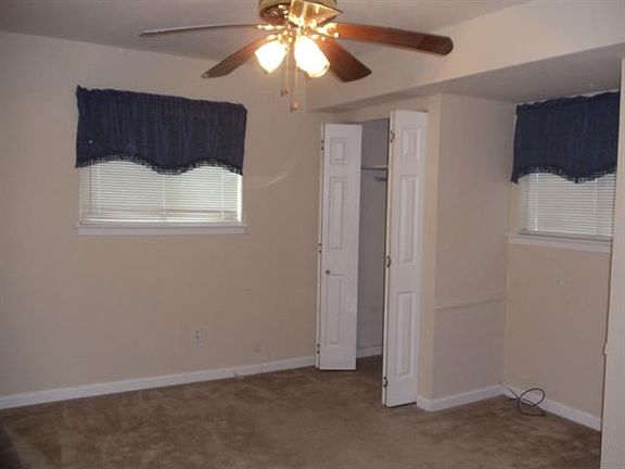 5th image of 3220 Earle Dr