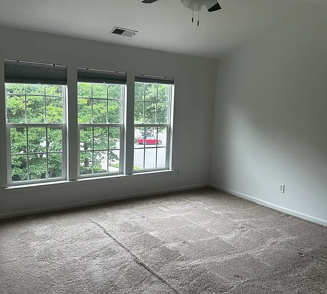 9002 Bishop Crest Ln — Photo 16