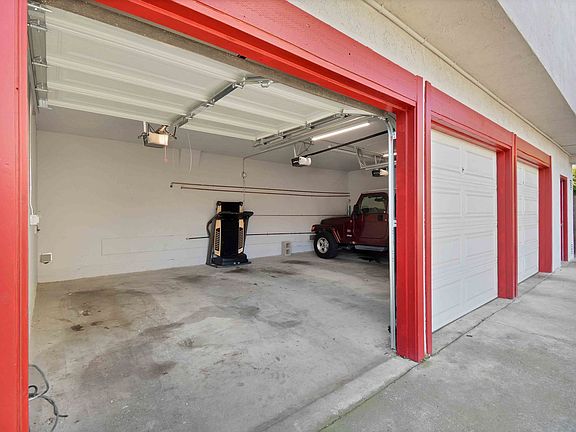 2nd image of 1140 E 22nd St APT 3