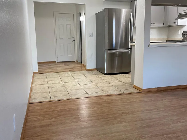 8820 E Arbor St — Photo 9