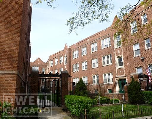 2nd image of 1300 W Estes Ave