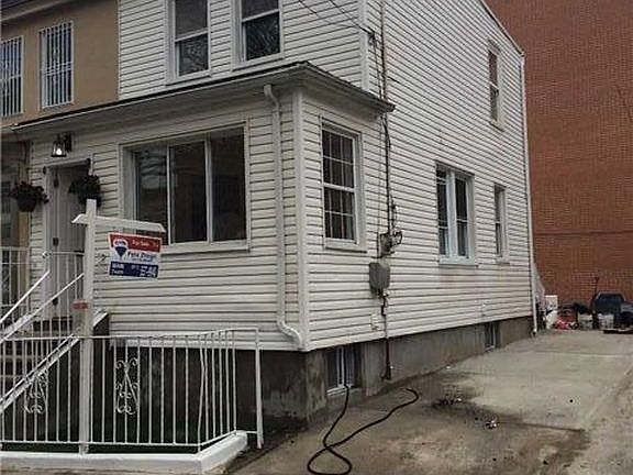 5th image of 3508 109th St #1