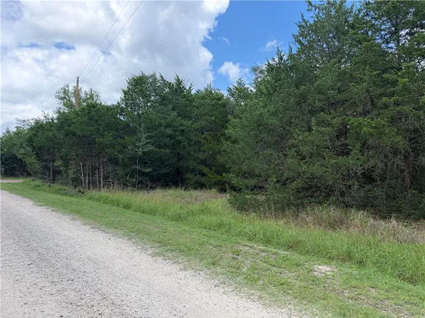 304 Overlook Loop, Somerville, TX 77879