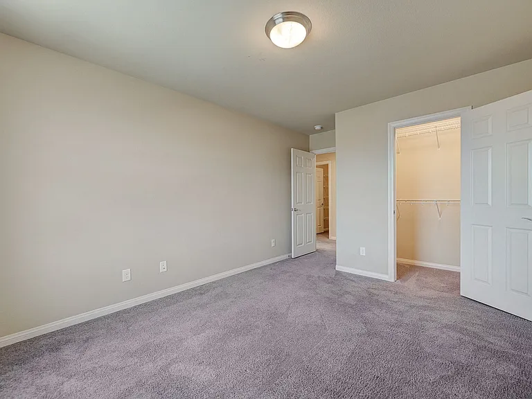 706 Eros Ct — Photo 43