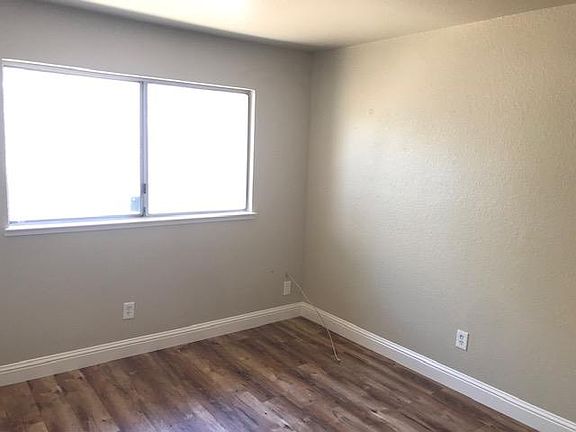 5th image of 5058 Connecticut Dr