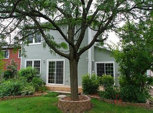 378 Thorncliffe Dr, Glendale Heights, IL