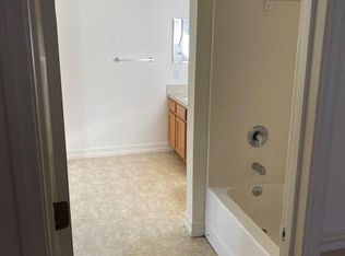 182 Leawood Cir, Naples, FL 34104