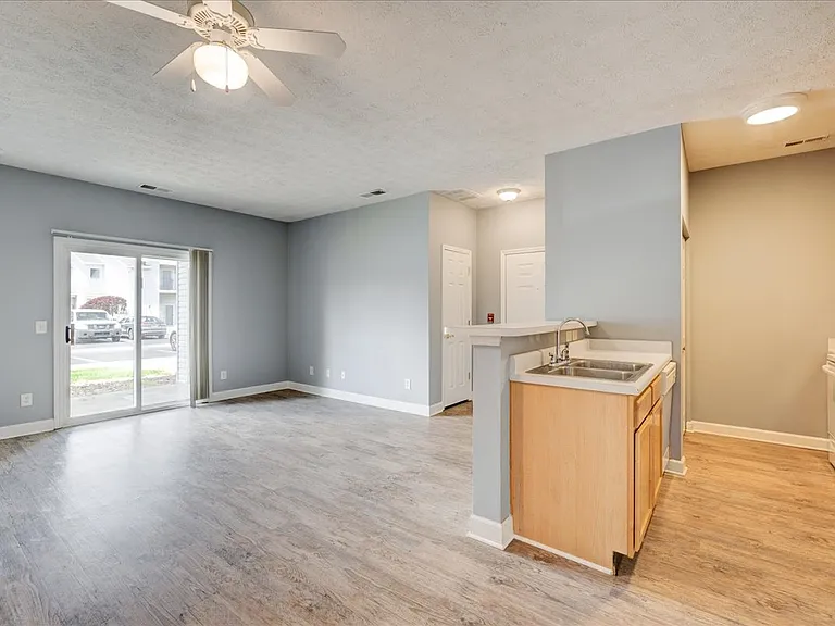 Cross Lake Apartments — Photo 29