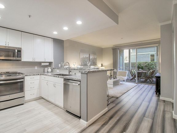 3rd image of 3901 Lick Mill Blvd APT 152