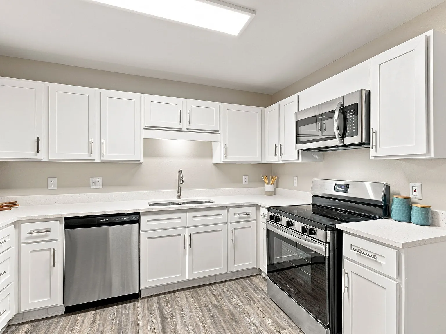 Twin Oaks — Photo 1