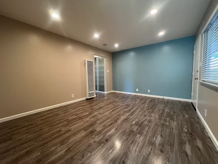 510 Castro St #A — Photo 13