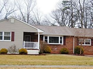 7 10th St, Monroe, NJ 08831