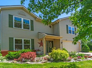 9504 Hidden Village Pl, Fort Wayne, IN 46835