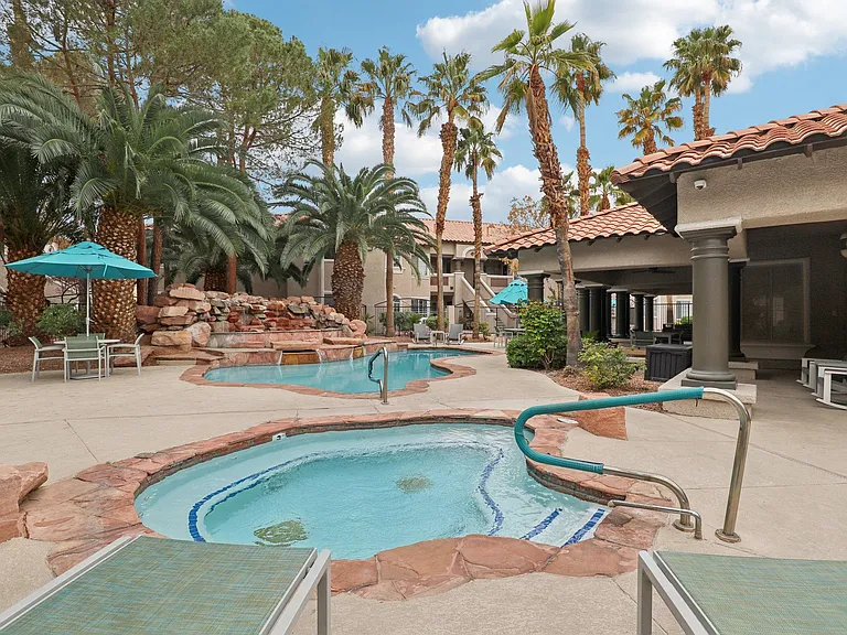 Valley View Senior Apartments — Photo 14