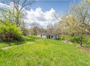 1204 Chestnut St, South Charleston, WV 25309