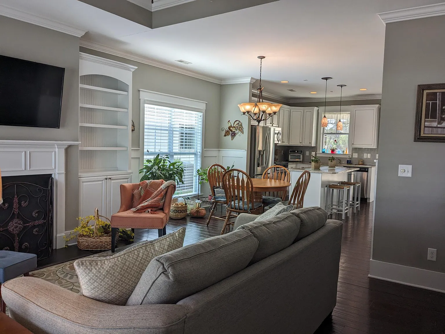 3 bed, 1488 sqft, $2,600 — Photo 3