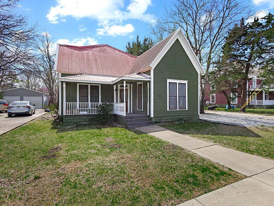 1st image of 331 W Grand St