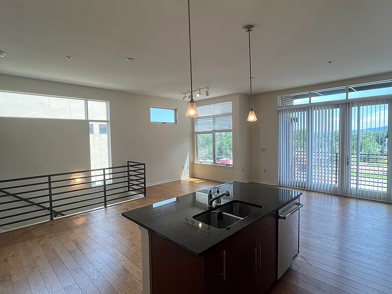 4522 13th St #6H — Photo 9