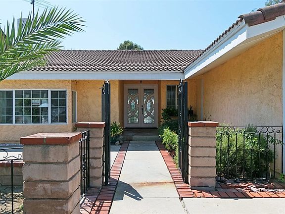 3rd image of 19680 Vista Hermosa Dr