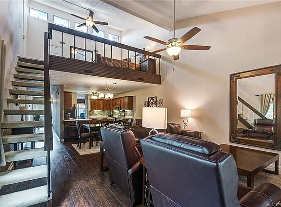 5th image of 227 Juniper Ln