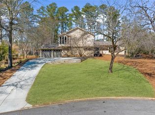 230 N Talbot Ct, Roswell, GA 30076