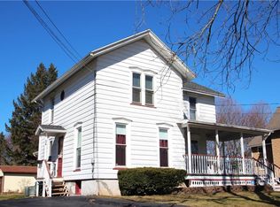 75 Geddes St APT B, Holley, NY 14470