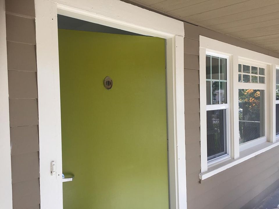 2nd image of 1457 W 57th St
