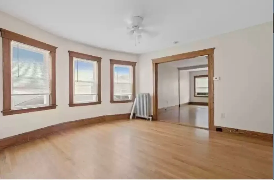 17 Ring Ave #2A