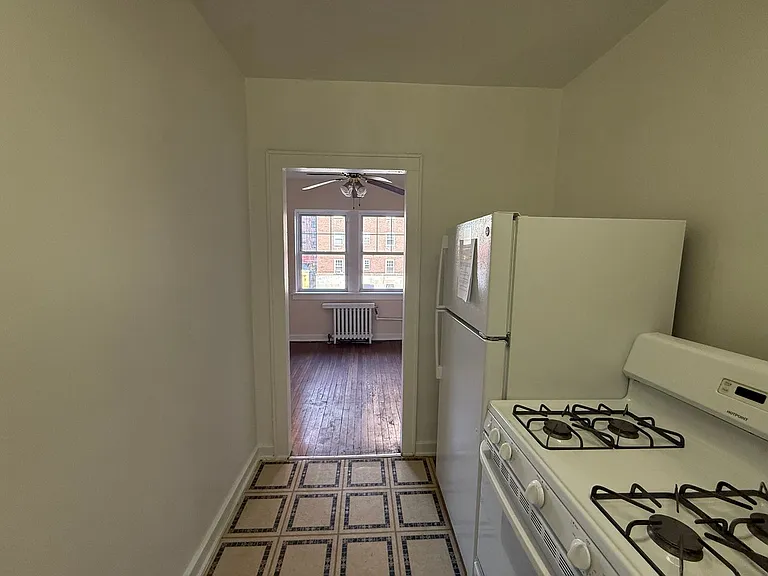 King Edward Annex Apartments — Photo 28