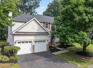 5 Narrows Way, Monroe Township, NJ 08831