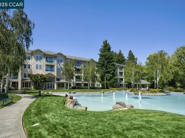 1840 Tice Creek Dr APT 2206, Walnut Creek, CA 94595