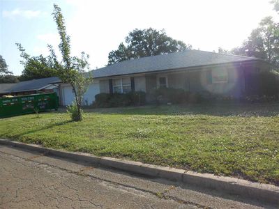 914 S Thompson Ave, Cushing, OK, 74023