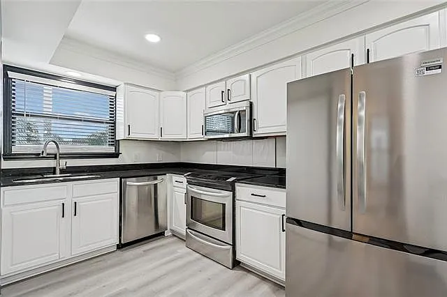192 Marina Dr #B — Photo 4