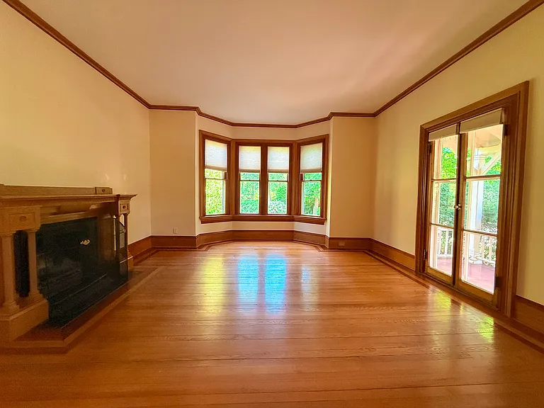 209 Bacon St #1 — Photo 4
