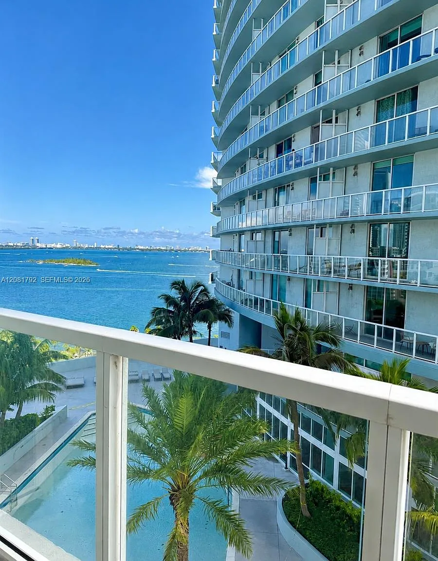 Quantum On The Bay Condo — Photo 1