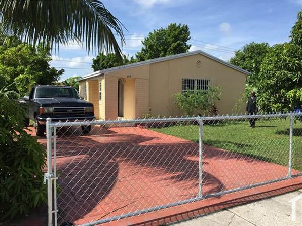 250 NW 188th St