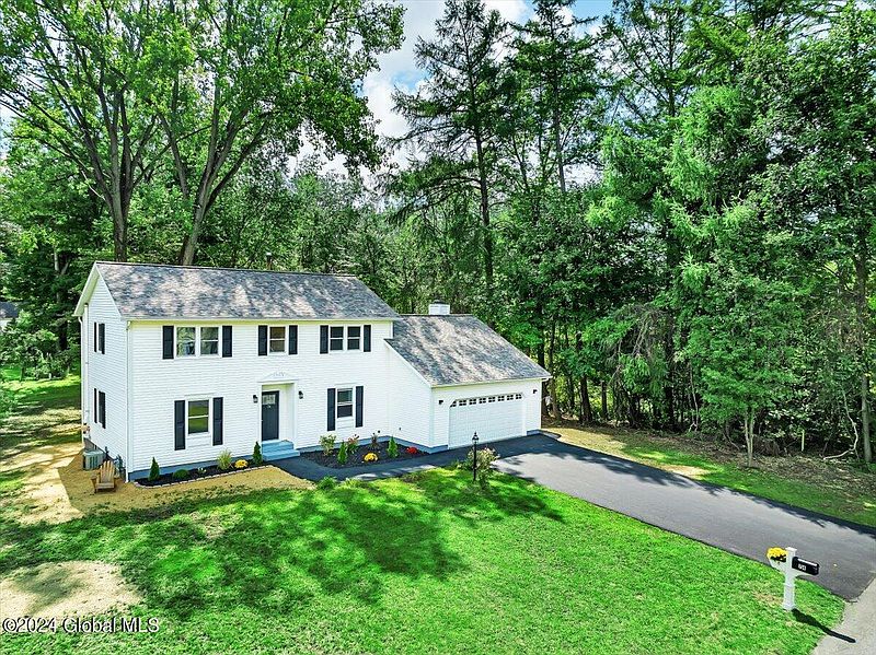 3rd image of 74 Sudbury Road