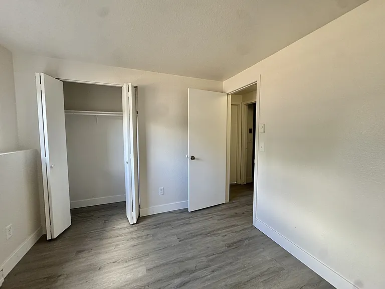 4501 Boardwalk Dr #K-K-116 — Photo 6