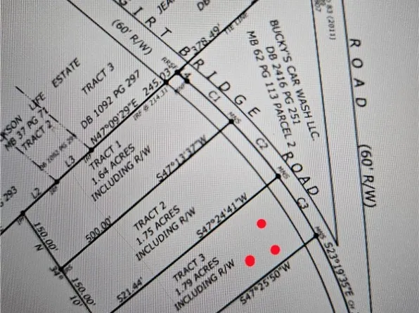 3 McGirt Bridge Rd, Maxton, NC 28364