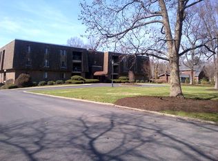 72 Linden Pl APT 6, Sewickley, PA