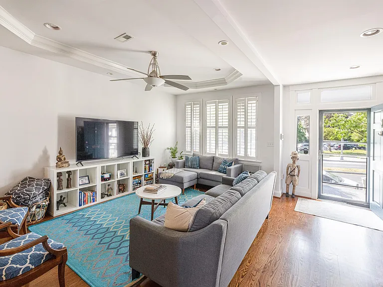 3815 New Hampshire Ave NW — Photo 5