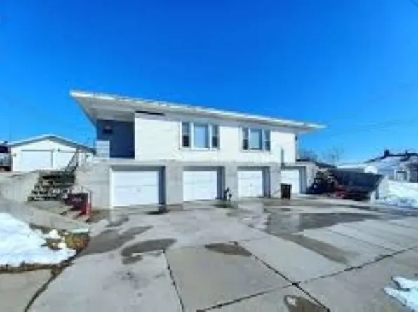 413A N 5th St, Manitowoc, WI 54220
