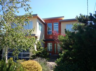 3244 35th Ave SW, Seattle, WA 98126