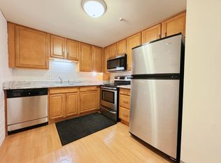 185 Quincy Shore Dr #75, Quincy, MA 02171